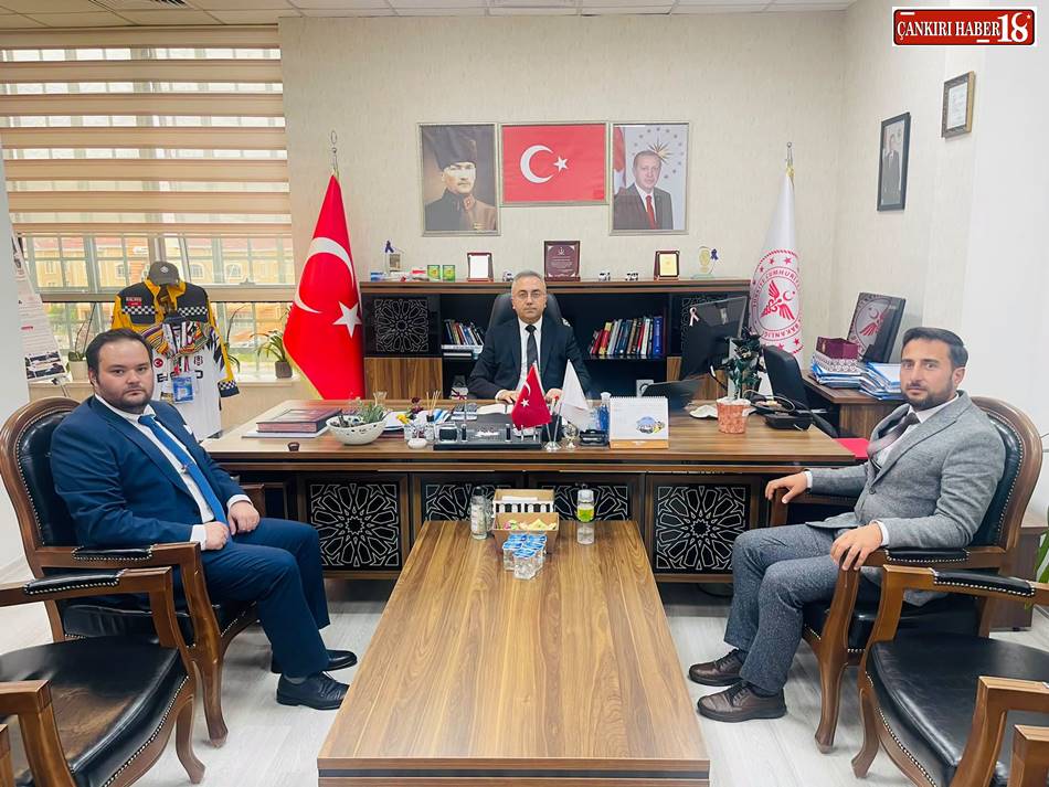 Çankırı Kurşunlu İlçe Devlet Hastanesi Başhekimliği Atanan Uzm. Dr Ozan Can, İl Sağlık Müdürünü Ziyaret Etti