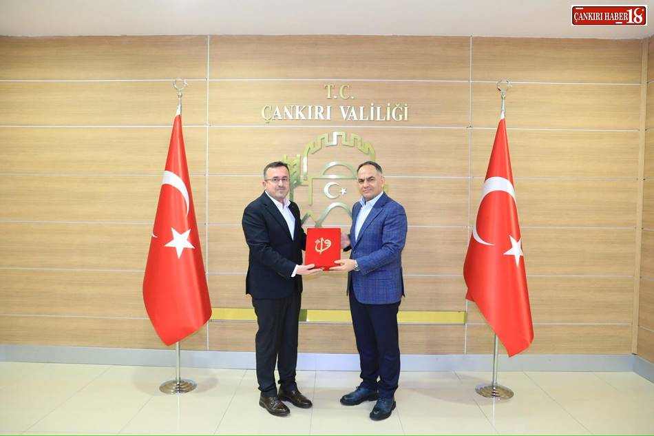 Çankırı Valisi Hüseyin Çakırtaş, İlim yayma Cemiyeti Şube Başkanı Musa Çağlar