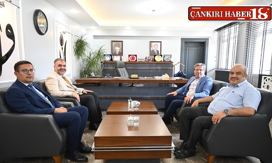 Çankırı İl Genel Meclisi Başkanı Ahmet Ulusoy ve İl Özel İdaresi Genel Sekreteri Yüksel Çelik'