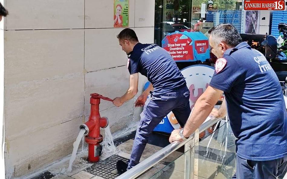 Çankırı Belediyesi İtfaiye Ekipleri İlimizde Çıkan Yangınlara Zamanında Müdahale Etti