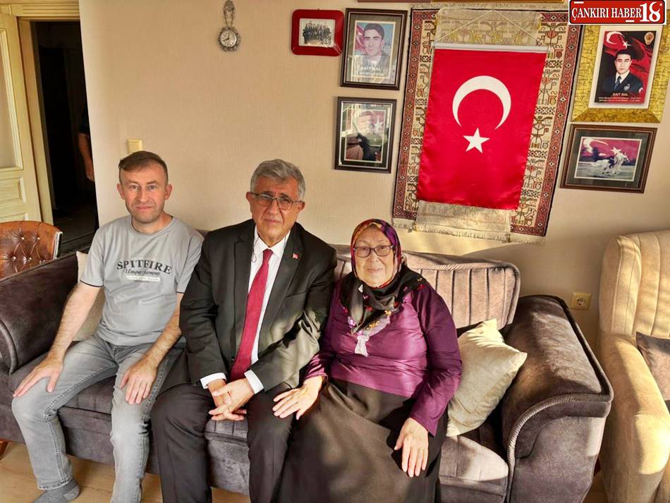 Çankırı Çerkeş Kaymakamı Emir Osman Bulgurlu Şehit Sait Bal’ın Ailesini Ziyaret Etti