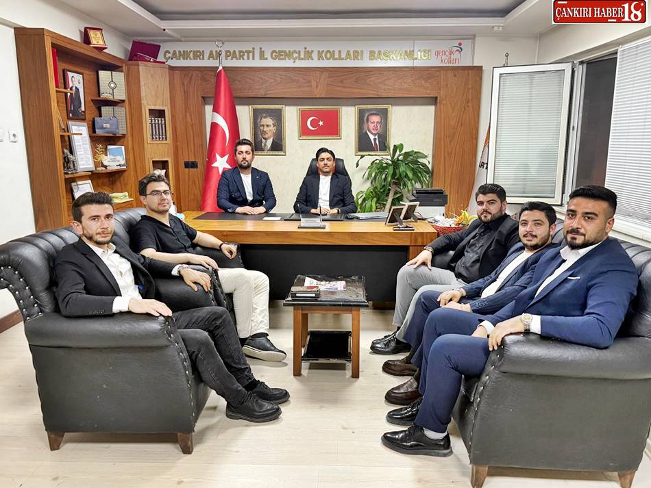 AK Gençlik İç Anadolu Bölge Toplantısı Çankırı - Serkan Aksu - Çankırı İl Gençlik Kolları Başkanı Sadık Çendek