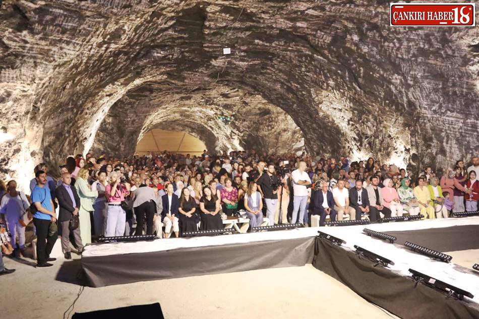 Çankırı Tuz Defilesi, Mankenler Tuz Defilesi, Çankırı Belediyesi, Çankırı Belediye haberleri,