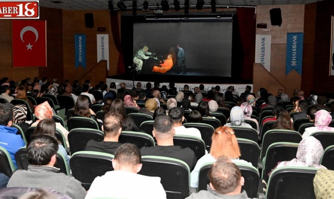 ÇAKÜ’de Firavunla Yüz Yüze” Oyunu Sahnelendi - Çankırı haber