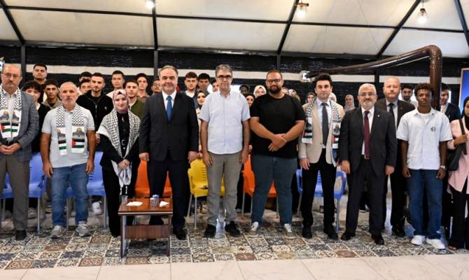 ÇAKÜ’de “Yıkımdan Umuda: Gazze’de Eğitim ve Bilimin Geleceği” Etkinliği Düzenlendi
