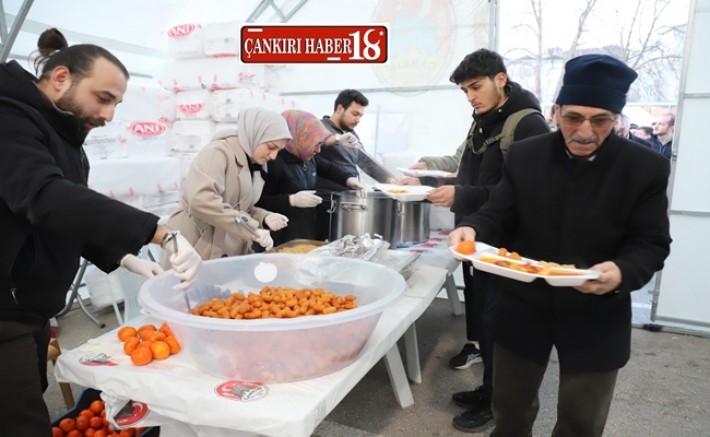 Çankırı haber, Çankırı Belediyesi İftar Çadırında Yüzlerce Kişi Oruç Açtı