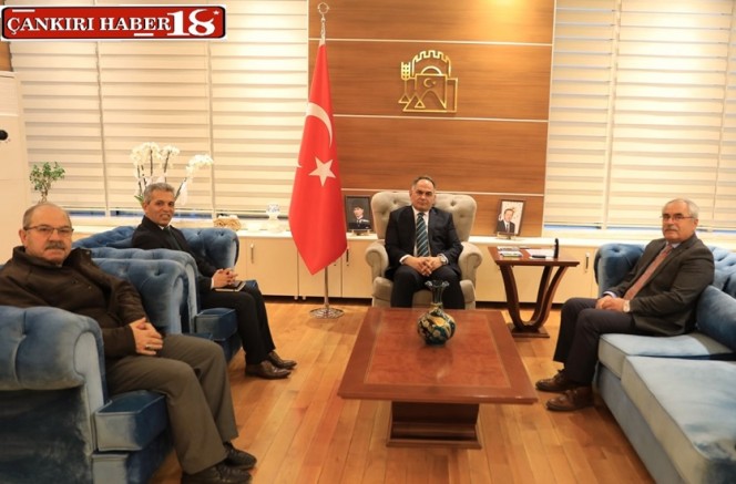 Çankırı TÜRKAV Yönetim Kurulu Vali Çakırtaş’ı Ziyaret Etti