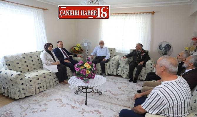 Çankırı Valisi Hüseyin Çakırtaş,  Şehit Ailesini Ziyaret Etti